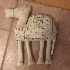 Camel pillow